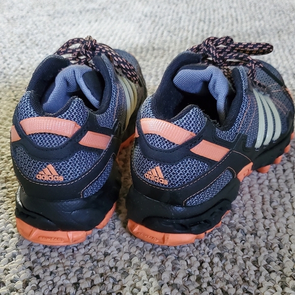 Adidas Running / Trail Running Shoe woman's 6 - Picture 2 of 6